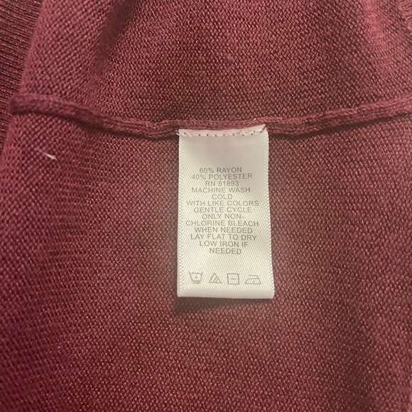 CWonder pullover, wine colored sweater. Size XS - Picture 7 of 8